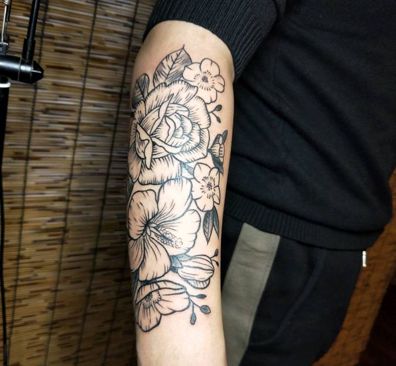 线条纹身图片_手臂纹身图案