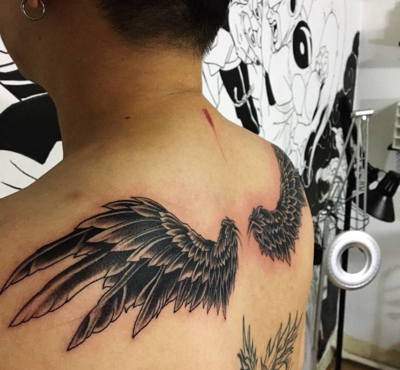 翅膀纹身图片