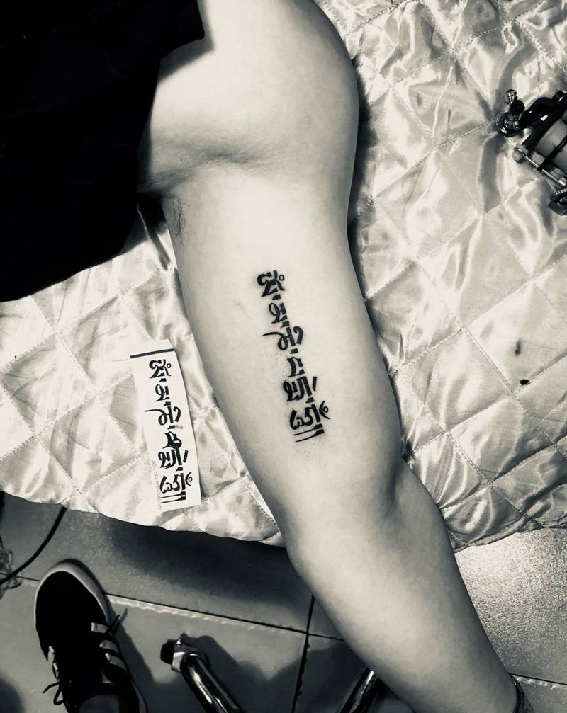 六字真言，梵文纹身图片