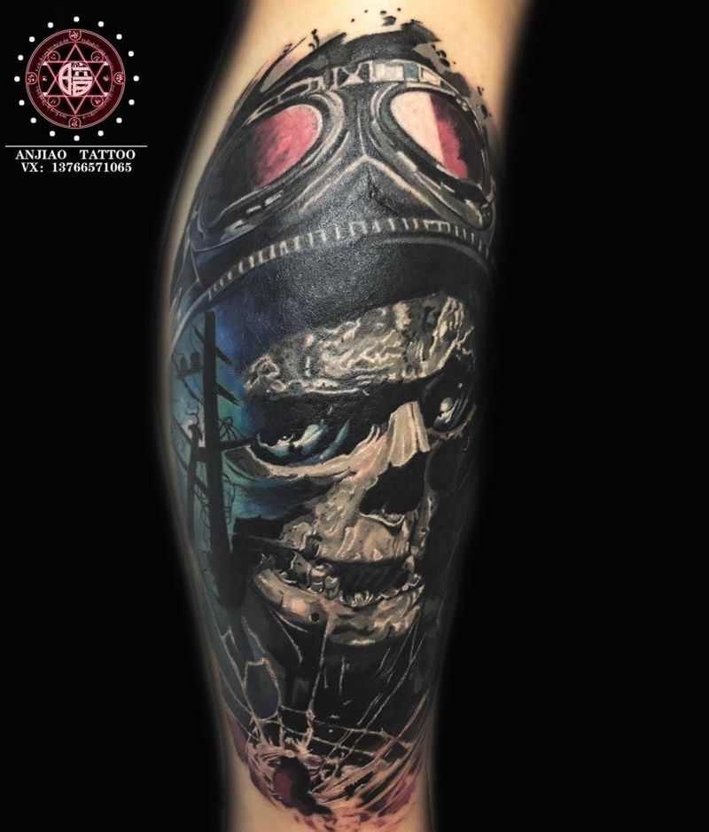 骷髅车手纹身图片_腿部欧美写实骷髅摩托恐怖纹身图案