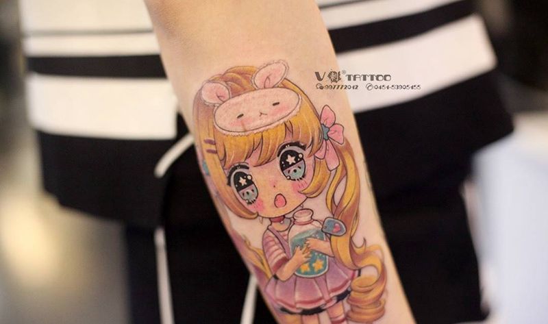 少女心配图！纹身图片_手臂肩部New School欧美写实娃娃猫和老鼠十字架纹身图案