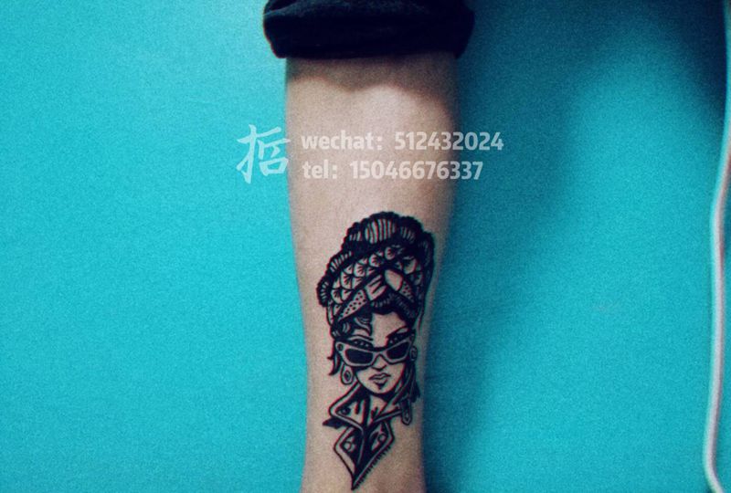 小腿内侧纹身图片_Old School纹身图案