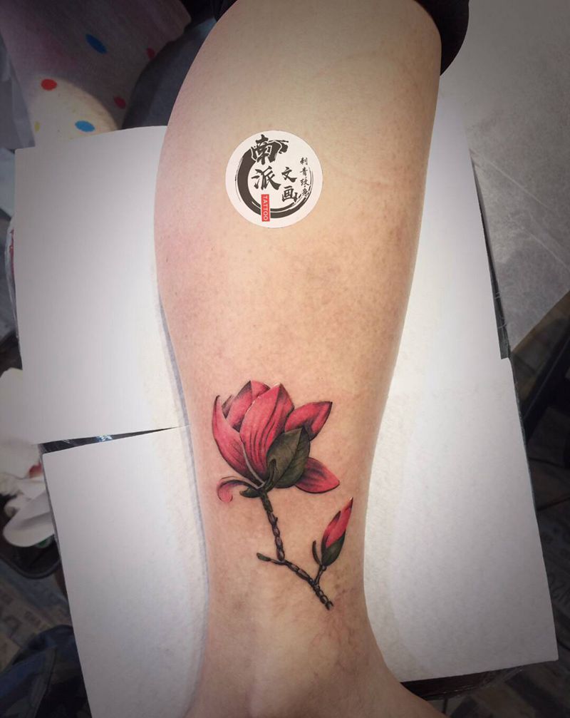 小花花纹身图片_腿部水彩纹身图案