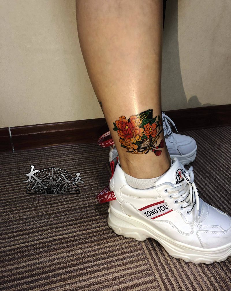 日式 和扇纹身图片_脚部老传统纹身图案