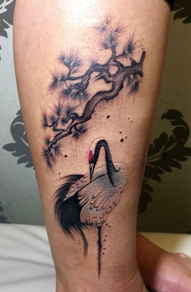 仙鹤纹身图片_腿部纹身图案