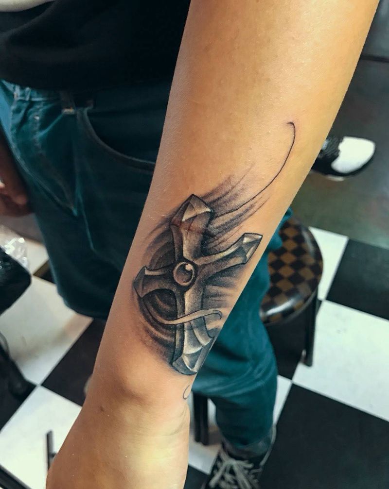 十字架纹身图片