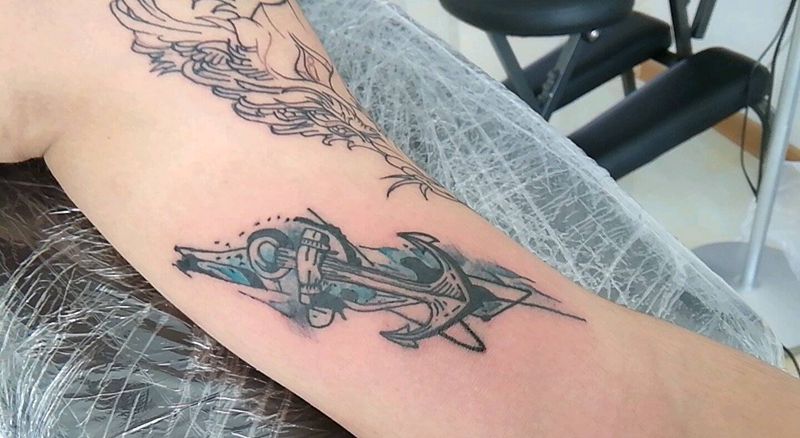 锚纹身图片_手臂欧美几何成品纹身图案