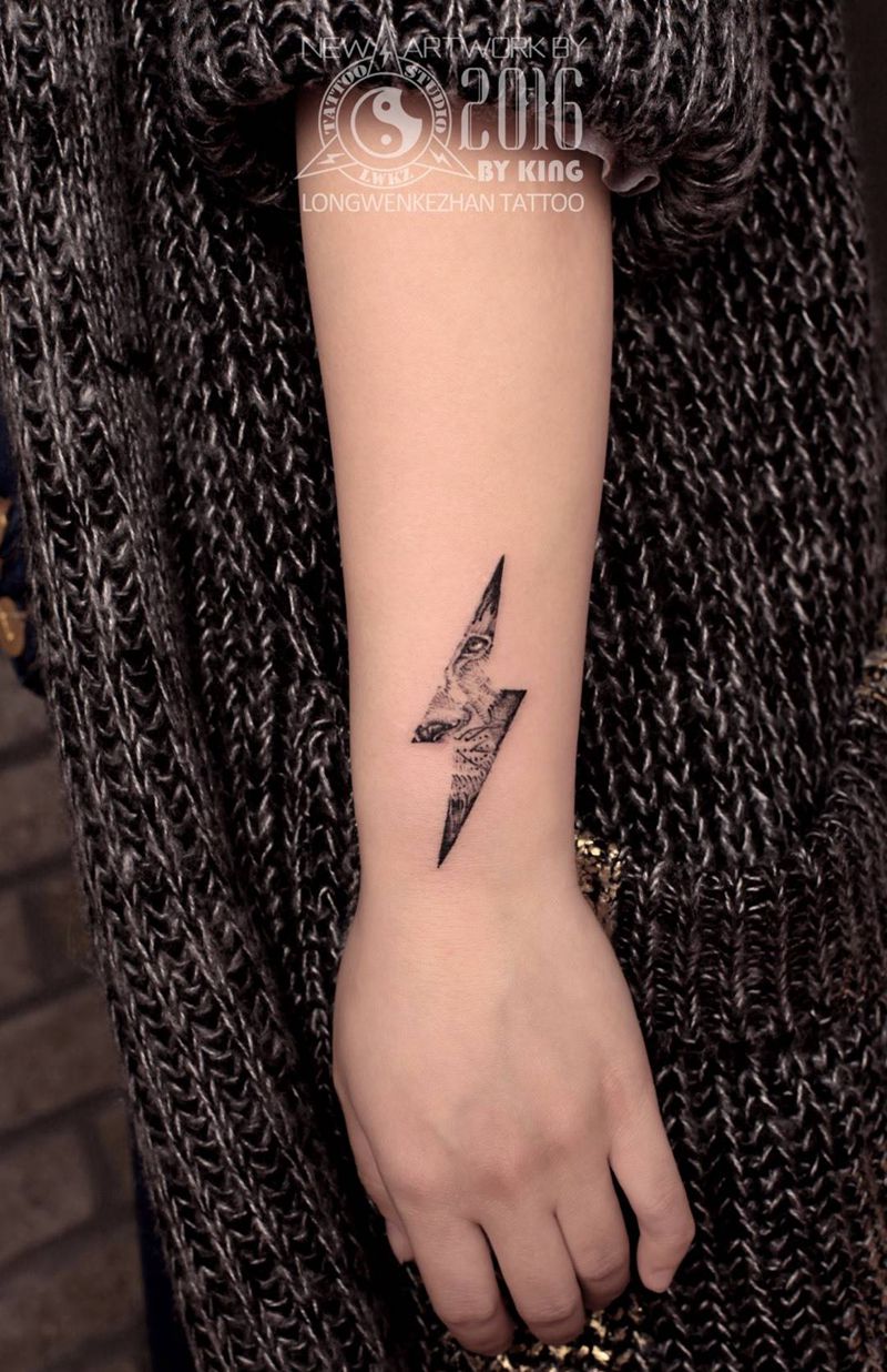 龙纹刻战刺青工作室出品纹身图片_成品手臂清新原创纹身图案