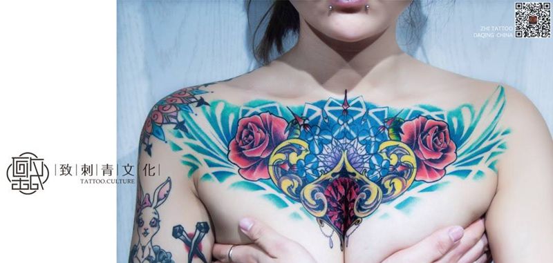 姚掌柜花胸纹身图片