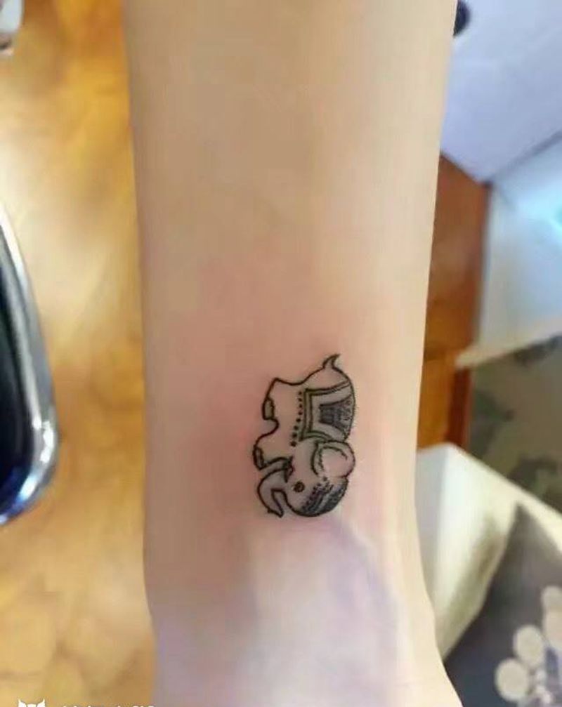 象一枚纹身图片