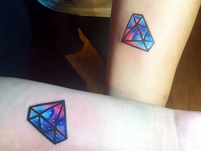 情侣纹身一枚纹身图片