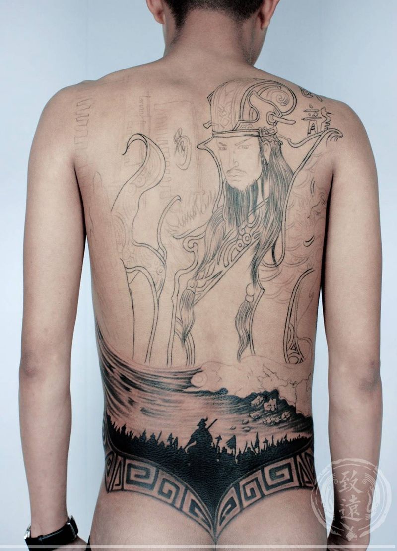 致远刺青作品_原创满背诸葛亮     。需一步步完成/未完成待续。纹身图片_成品背部传统肖像人物原创纹身图案