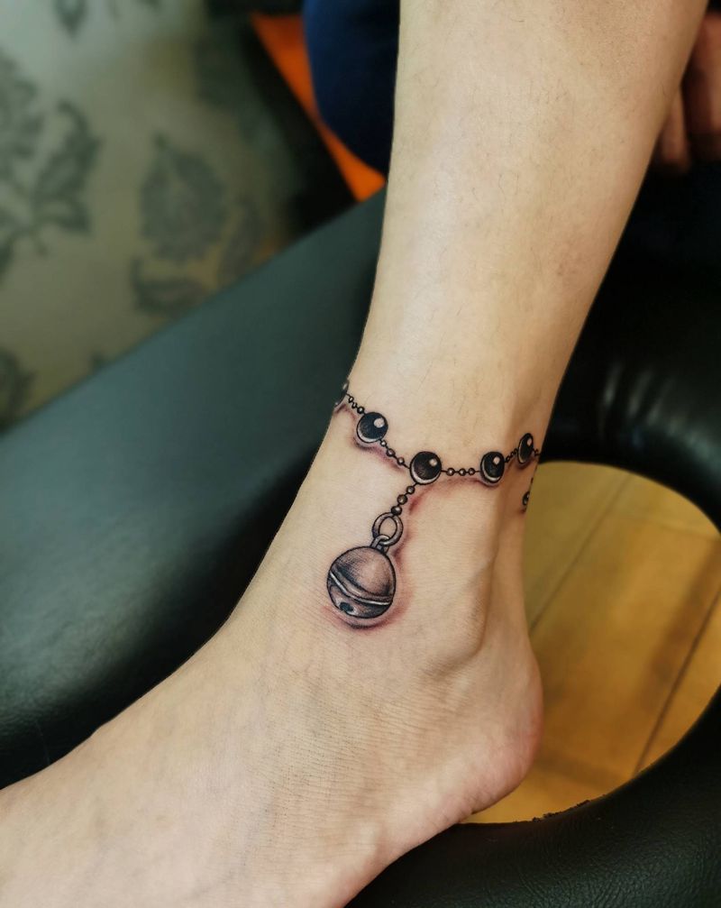 小脚链纹身图片_脚部纹身图案