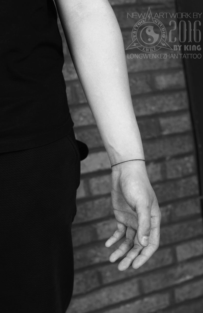 龙纹刻战刺青工作室出品纹身图片_成品手部清新原创纹身图案