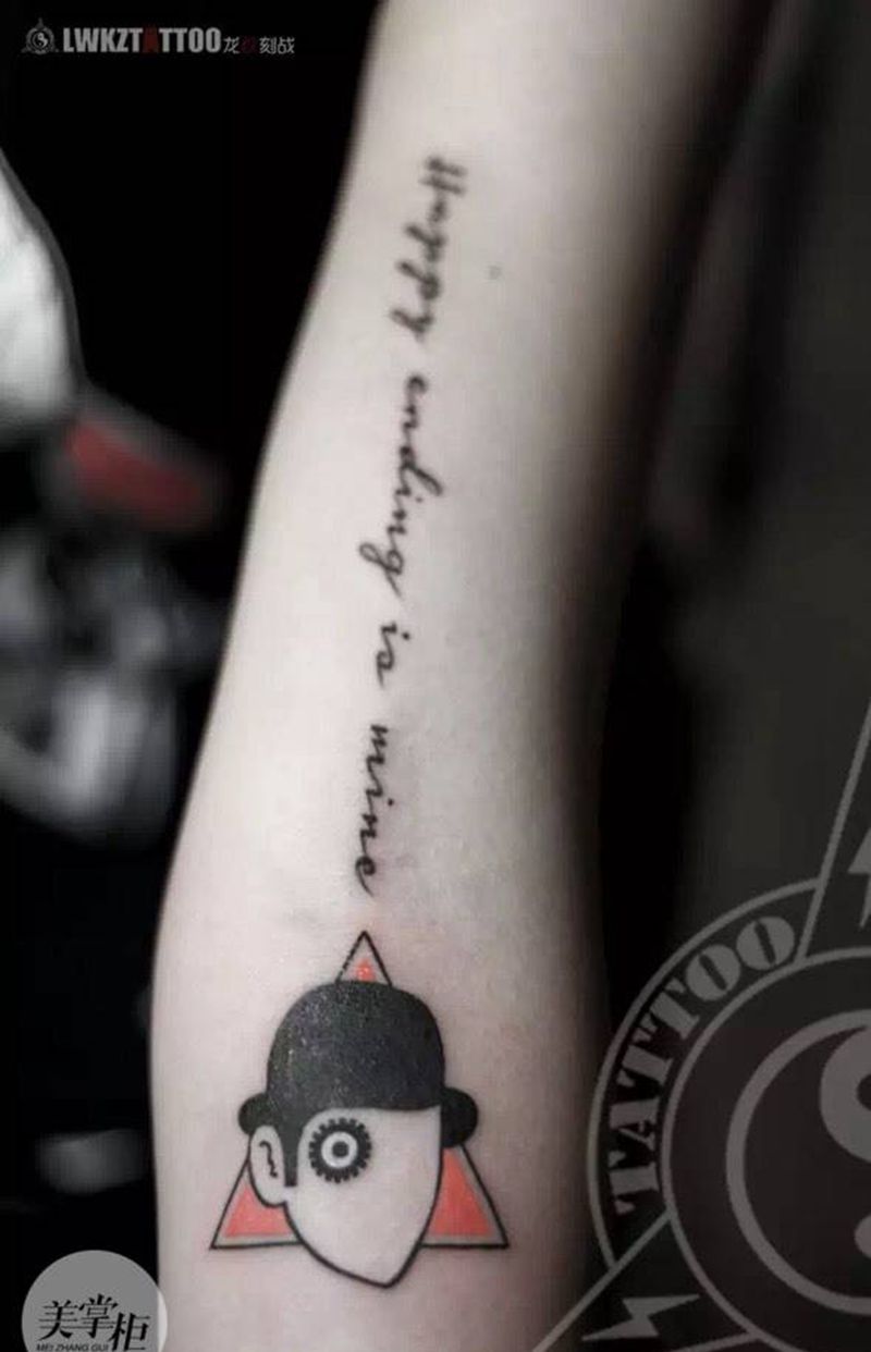 发条橙纹身图片_清新字符人物手臂纹身图案