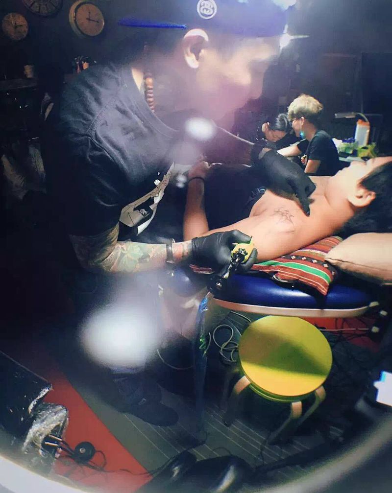 龙纹刻战刺青花絮纹身图片