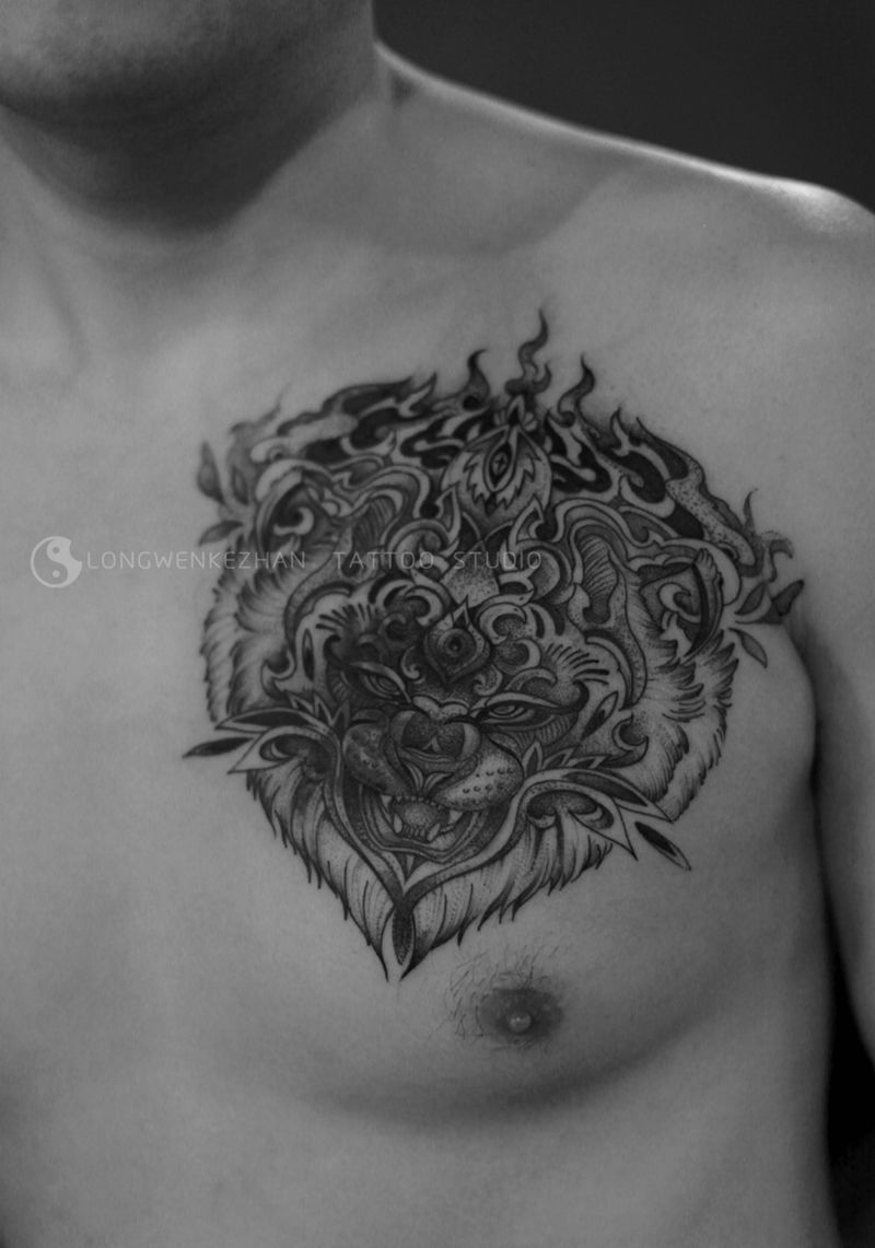 遮盖作品纹身图片_成品胸部纹身图案