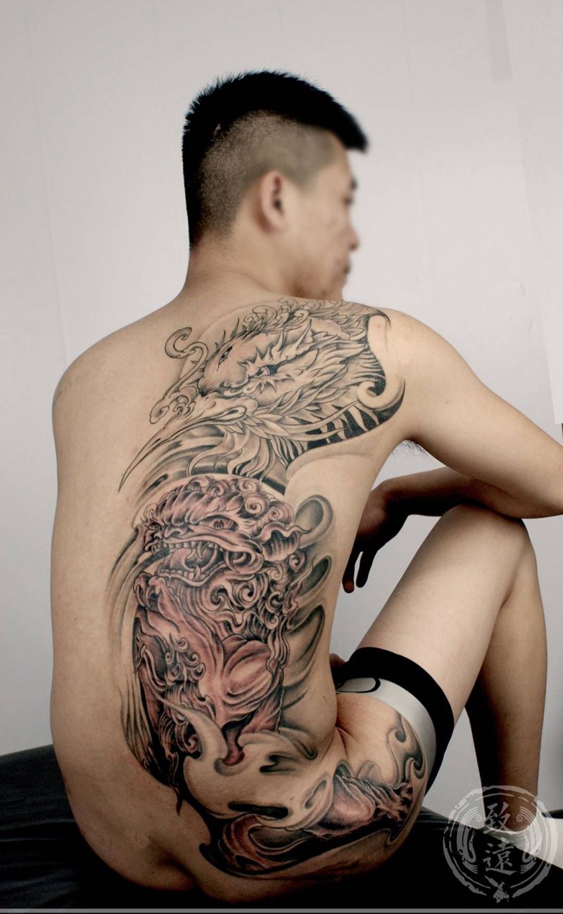 凤凰唐狮纹身图片_成品臀部背部腰部传统动物原创纹身图案