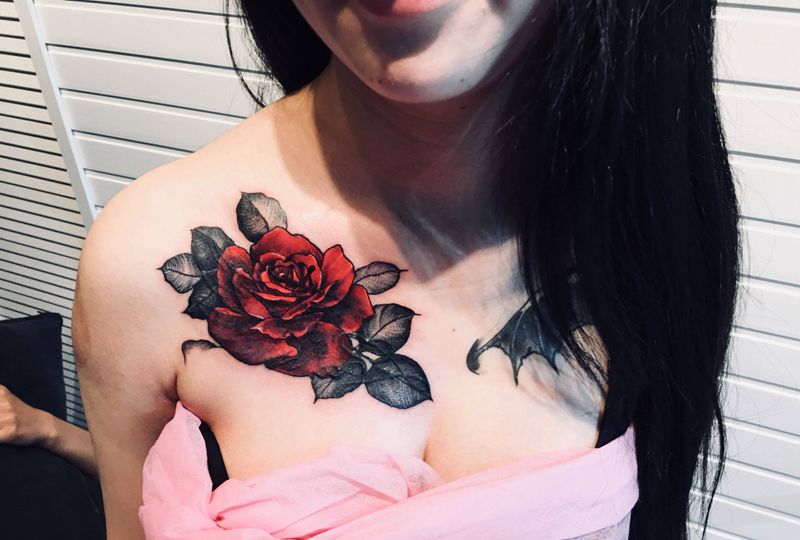 遮盖作品纹身图片_胸部植物欧美写实原创成品纹身图案