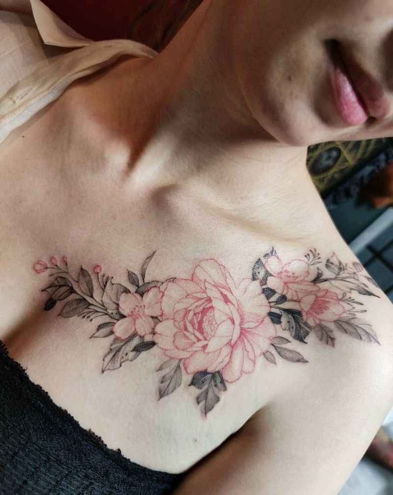 素花纹身图片_肩部点刺纹身图案