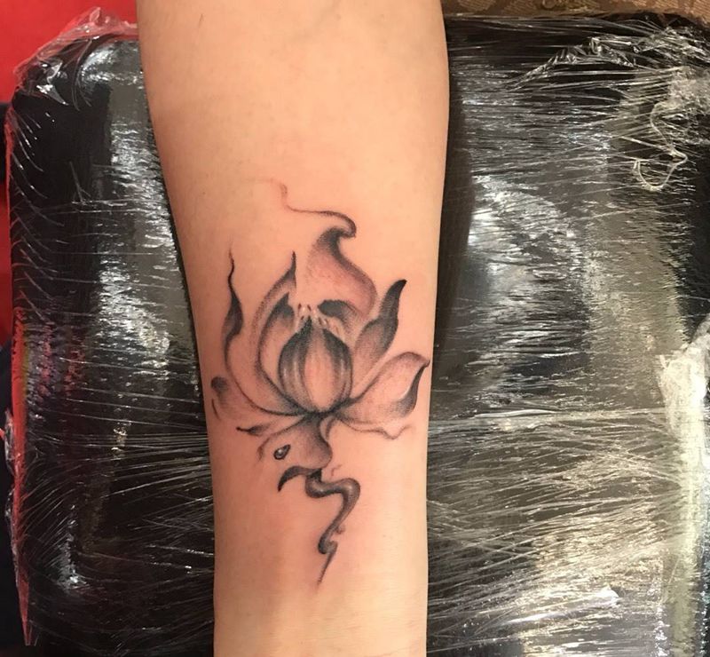 小莲花纹身图片