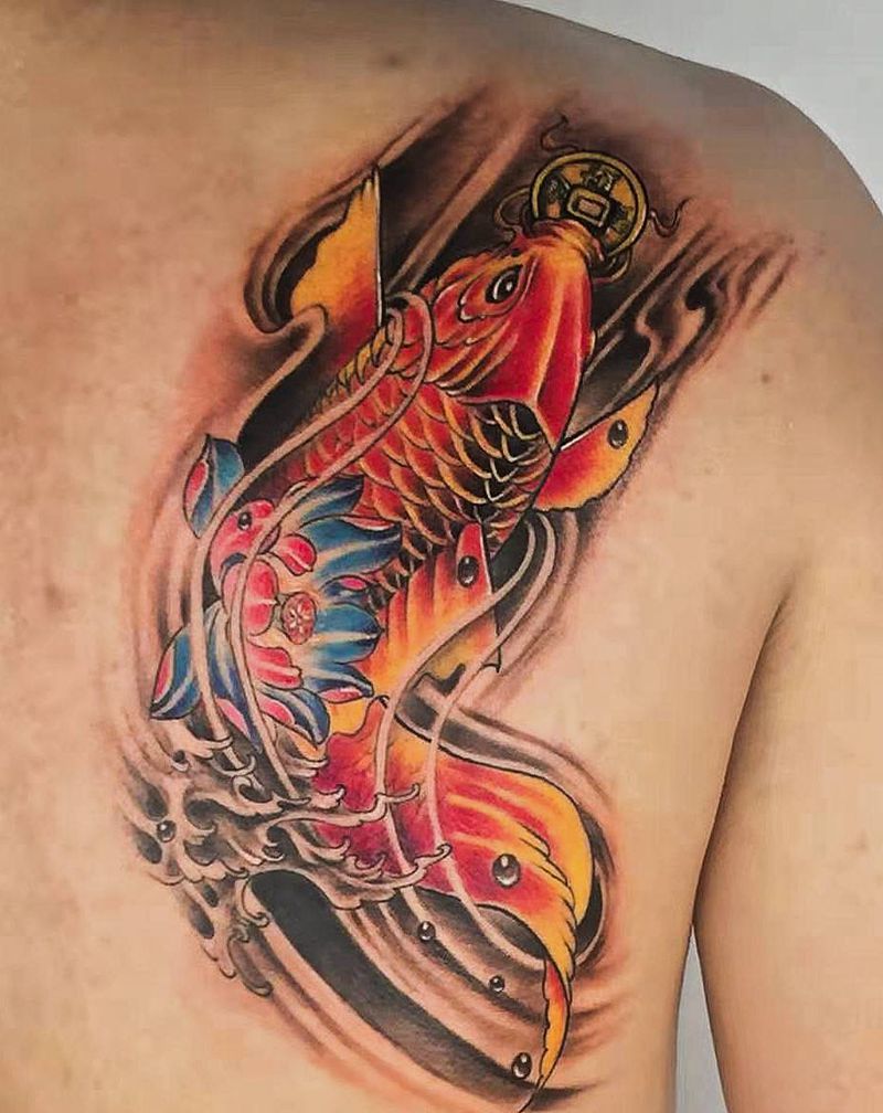 锦鲤纹身图片_背部纹身图案