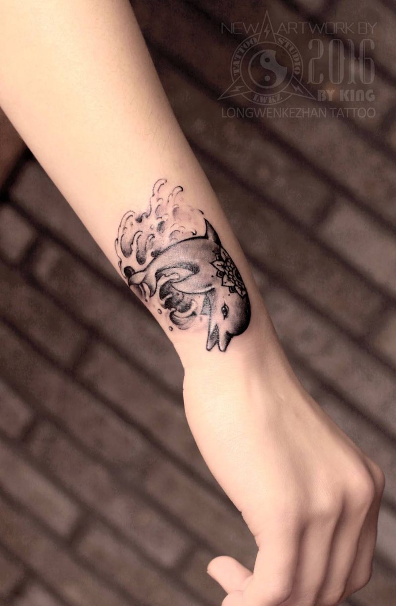 龙纹刻战刺青工作室出品纹身图片_手臂成品清新动物纹身图案