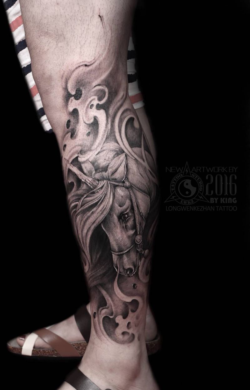 龙纹刻战刺青工作室出品纹身图片_成品腿部写实动物纹身图案