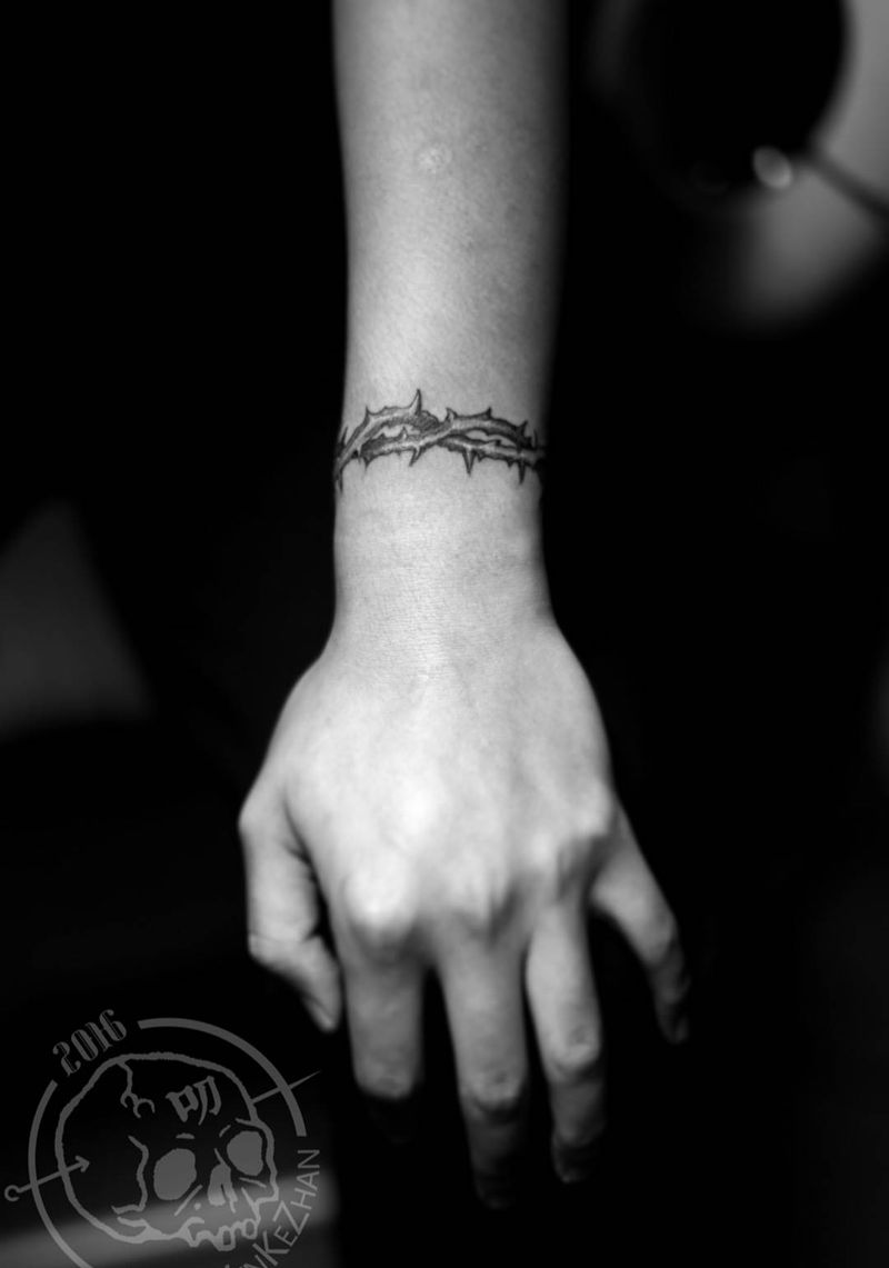 龙纹刻战刺青出品纹身图片_成品纹身图案