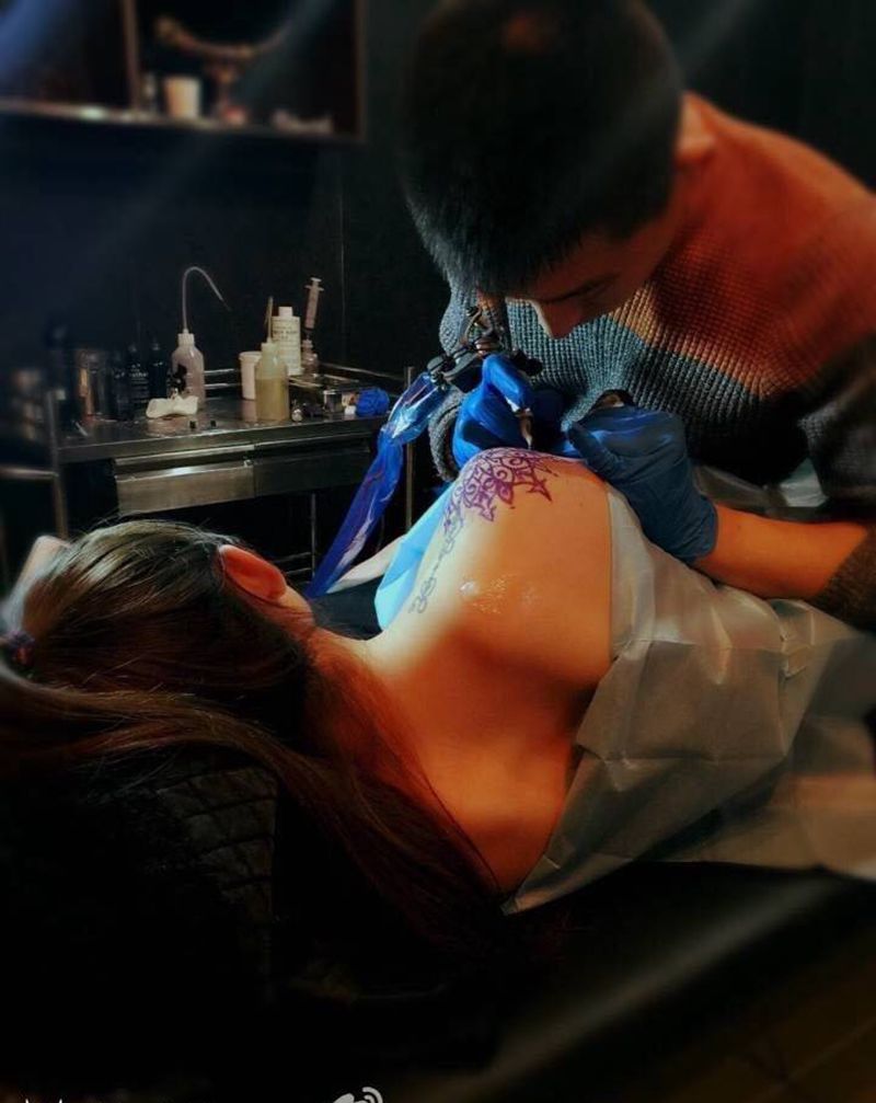 工作照——曼陀罗肩花一枚纹身图片