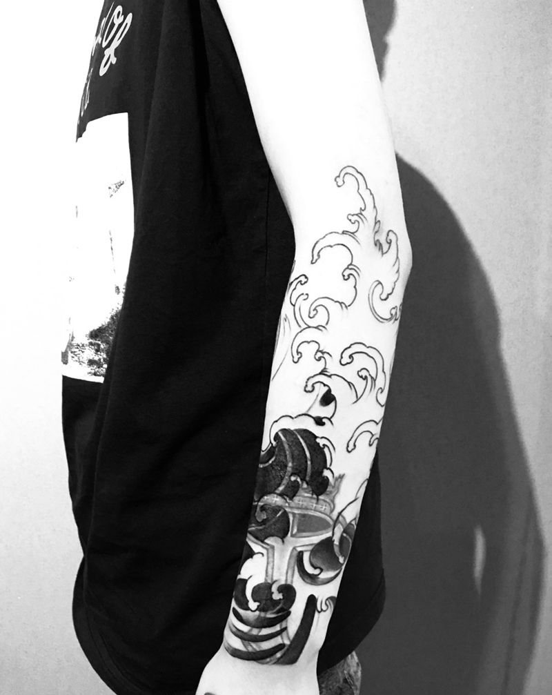 浪臂，遮盖作品， 未完成纹身图片_手臂水墨新传统水浪浪臂浪花纹身图案