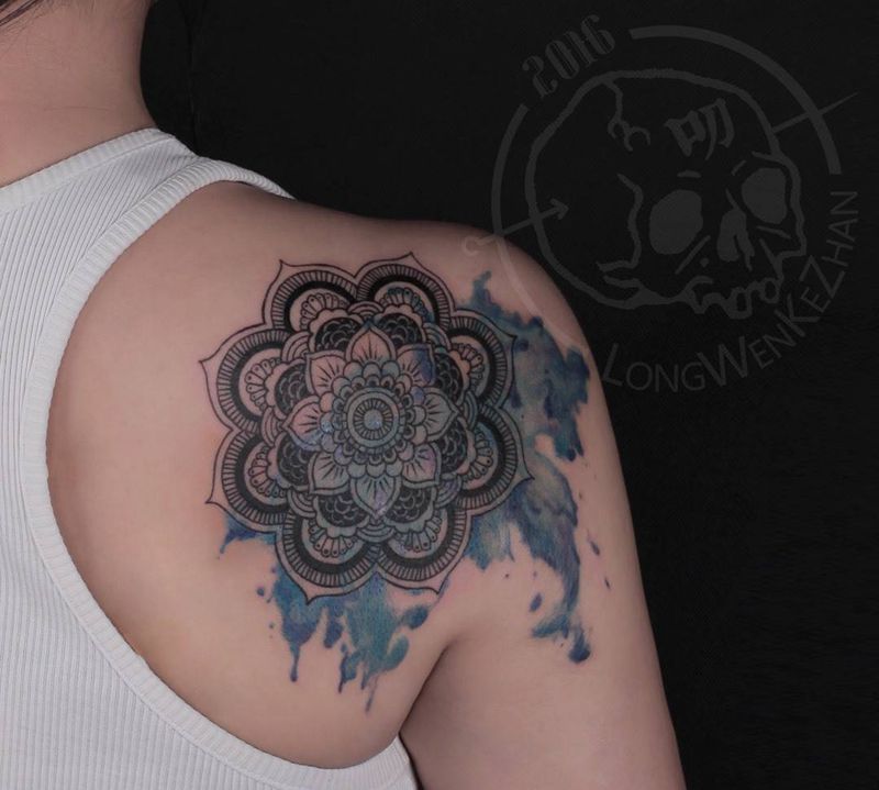 龙纹刻战刺青出品纹身图片_成品肩部纹身图案