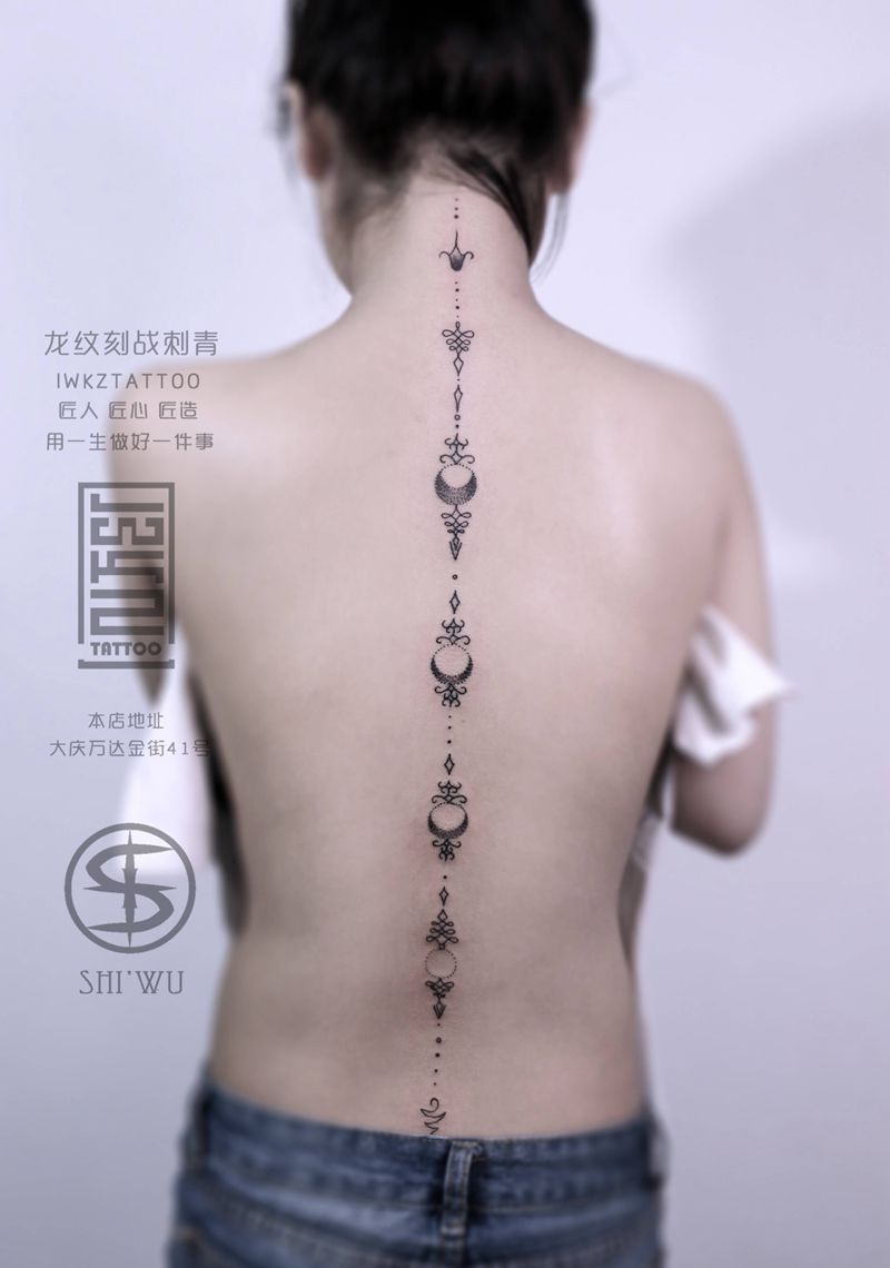 龙纹刻战——by：拾伍纹身图片