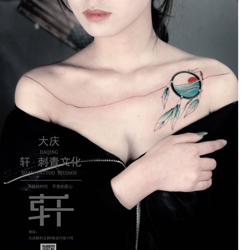 捕梦网纹身图片_胸部肩部纹身图案