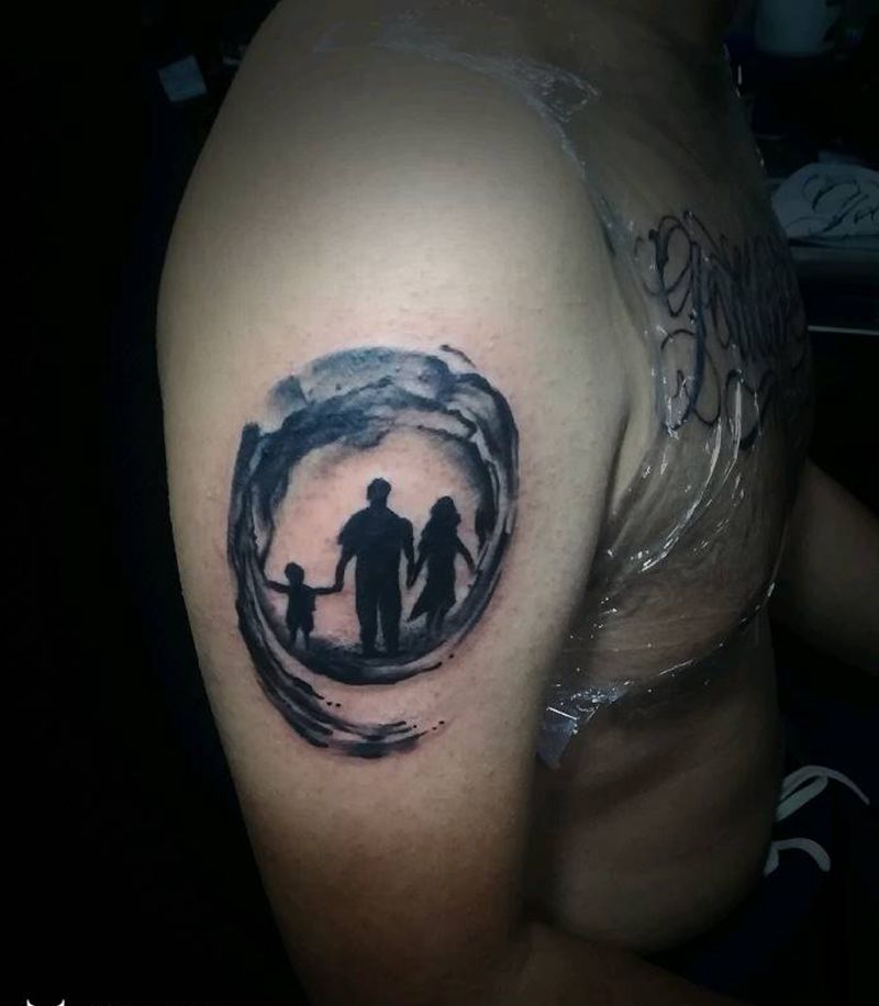 上臂纹身，情纹身图片