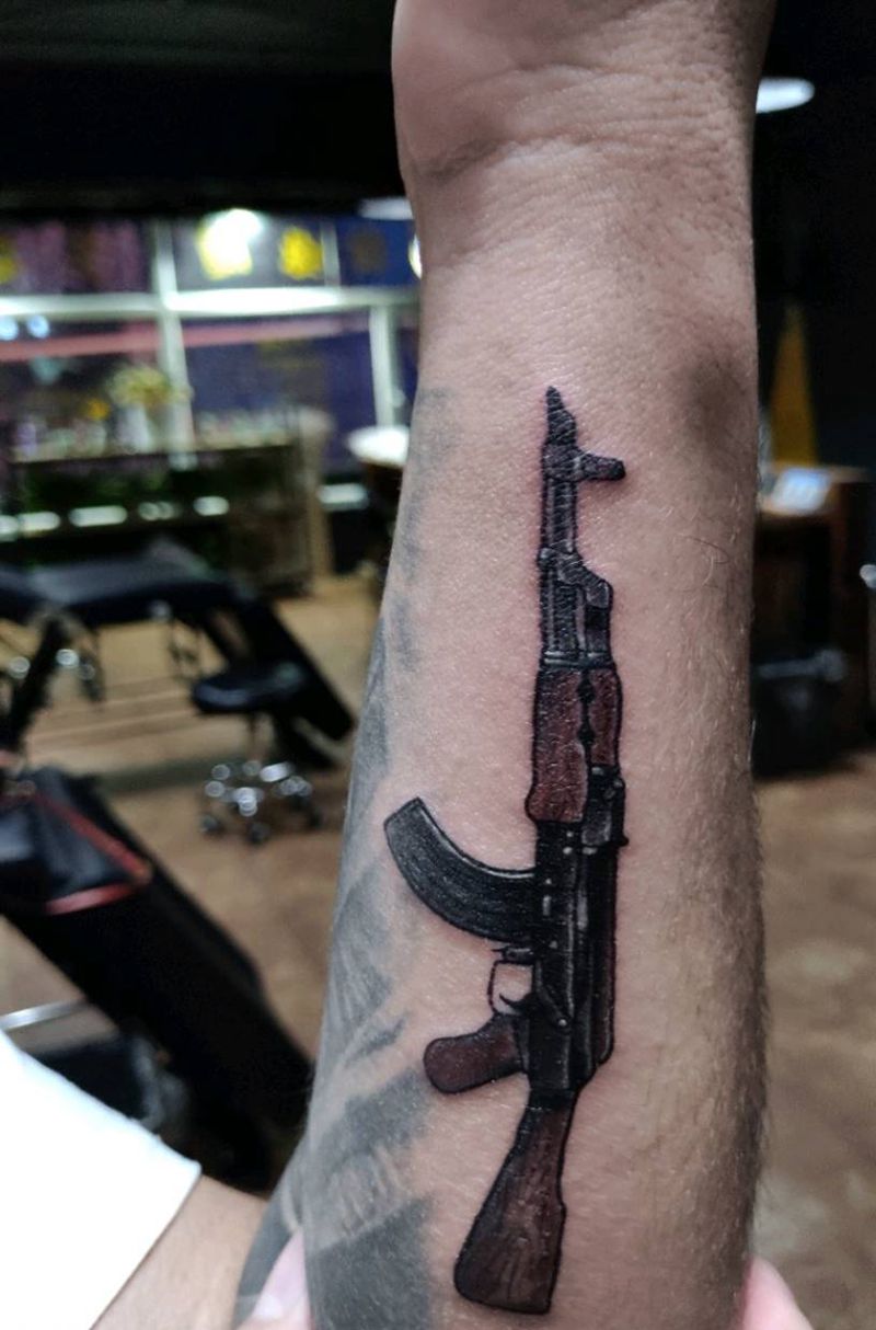 ak47纹身图片_手臂纹身图案