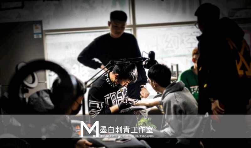 针痕  虎头纹身图片