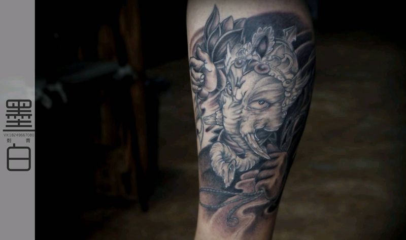 小腿象神纹身图片_新传统纹身图案