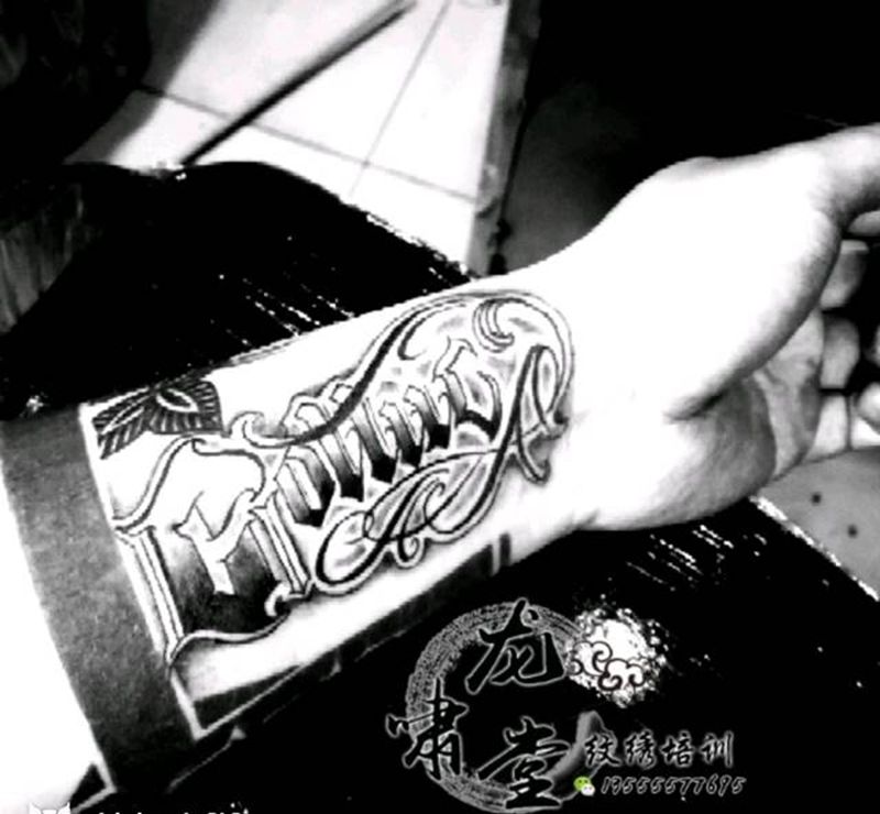 奇卡诺纹身图片_手臂纹身图案