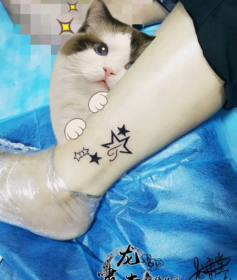 星纹身图片_腿部纹身图案