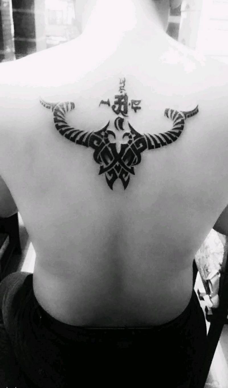 背部纹身纹身图片