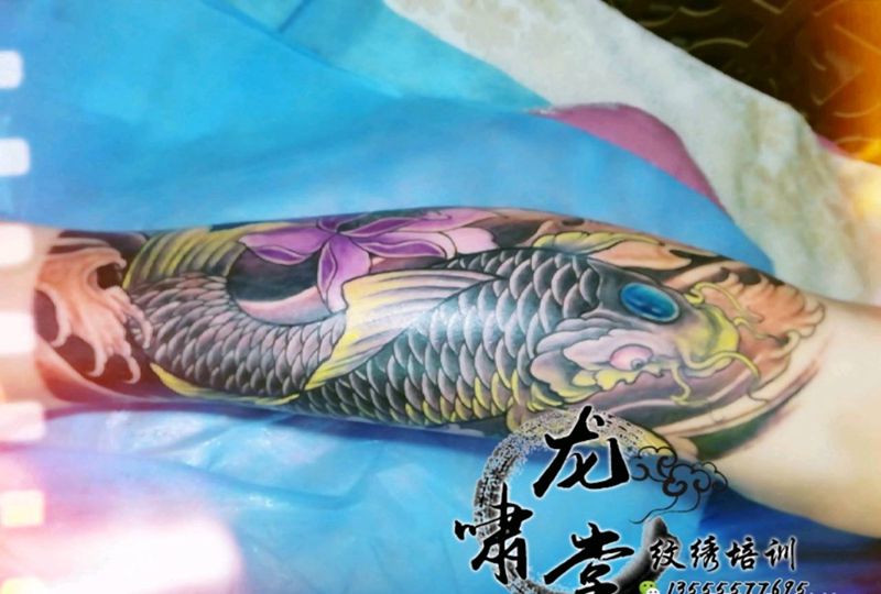 包小腿纹身图片