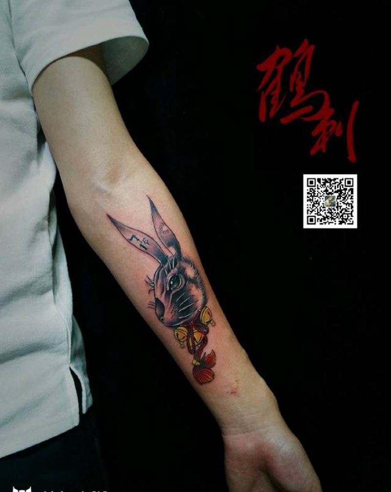兔八哥纹身图片