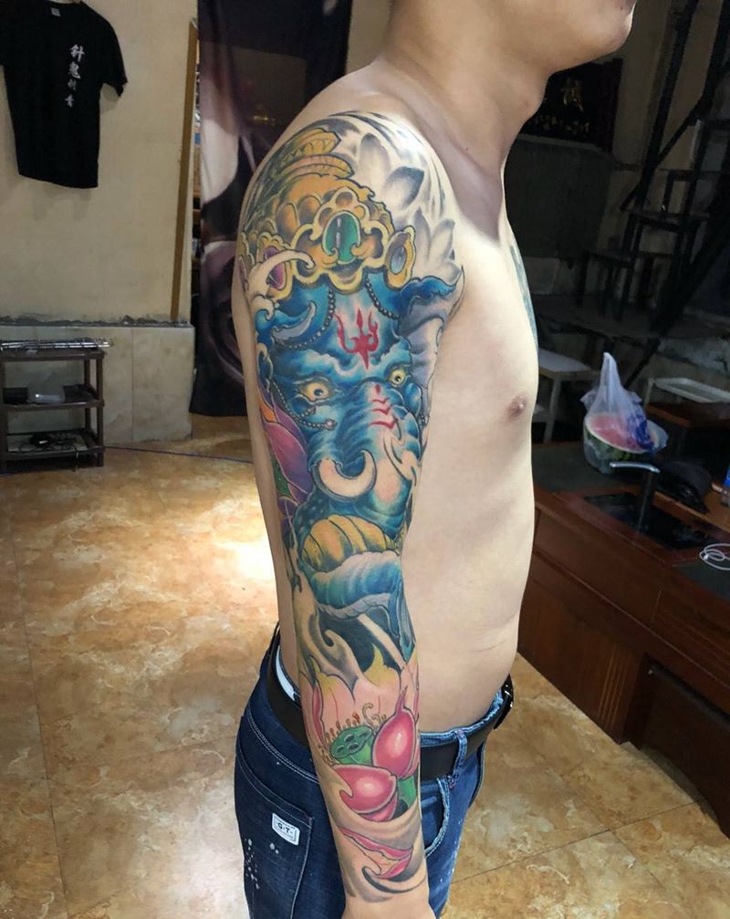 花臂象神纹身图片