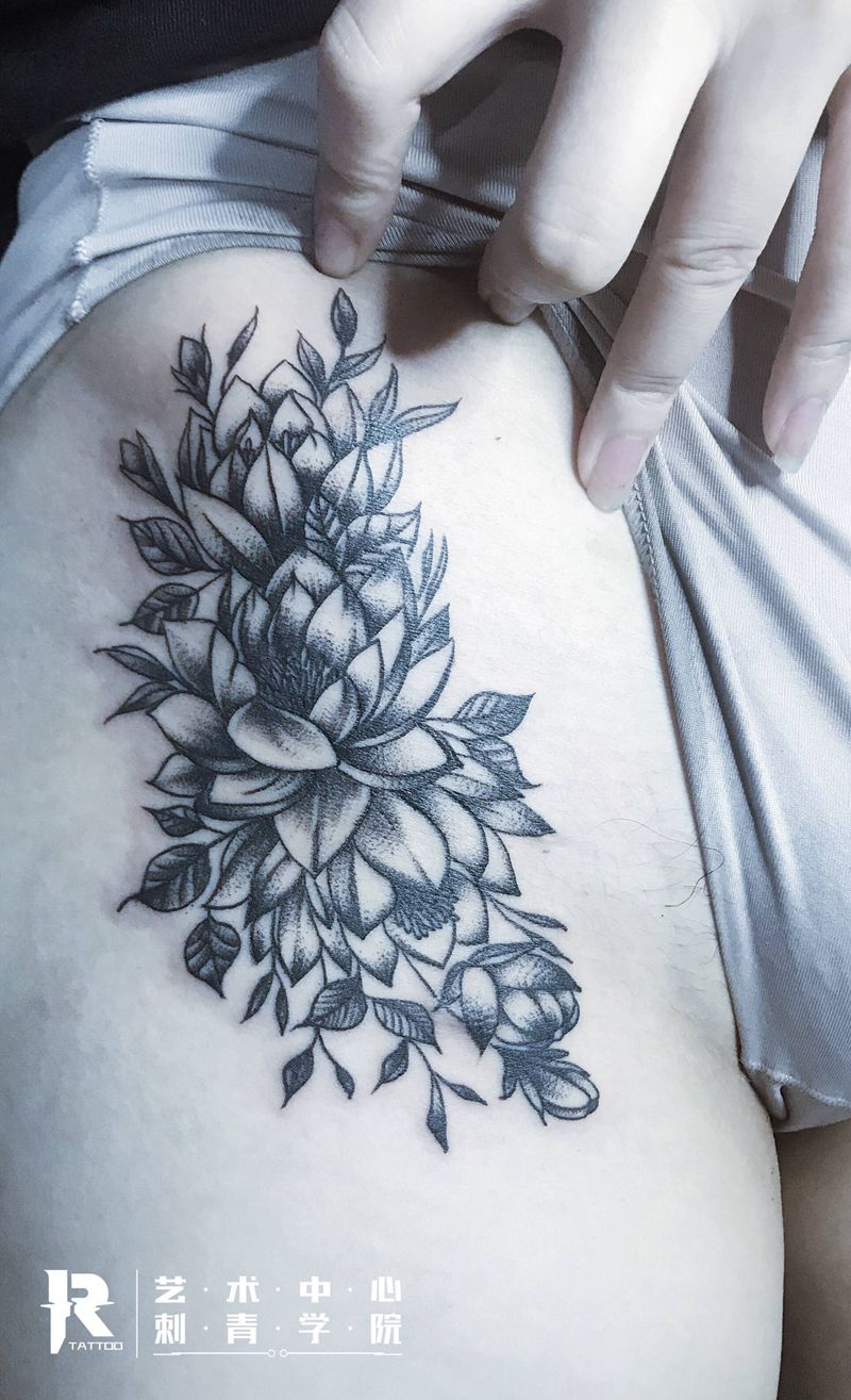 疤痕遮盖纹身图片_腿部点刺纹身图案