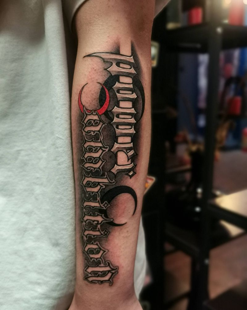 原创花体字纹身图片_手臂New School花体字纹身图案