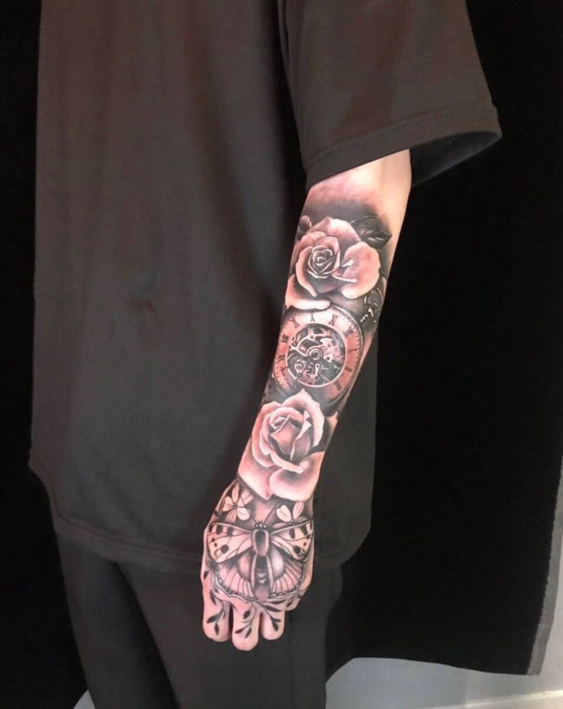 玫瑰时钟蝴蝶纹身图片