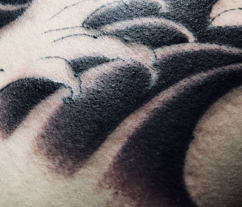 待续纹身图片_成品背部传统字符植物原创纹身图案