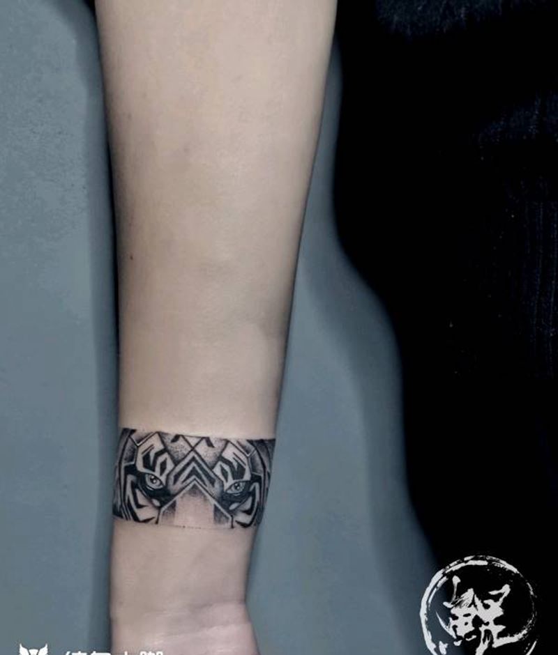 手腕纹身图片_手臂清新几何动物植物图腾原创成品纹身图案