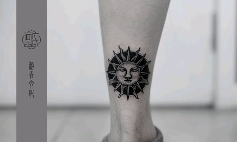 小腿纹身图片_腿部点刺纹身图案